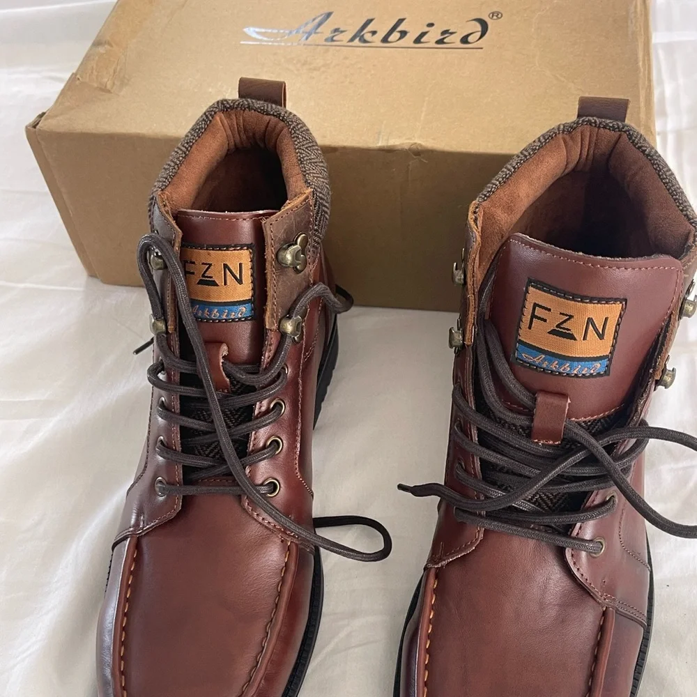 New in the box Arkbird boots